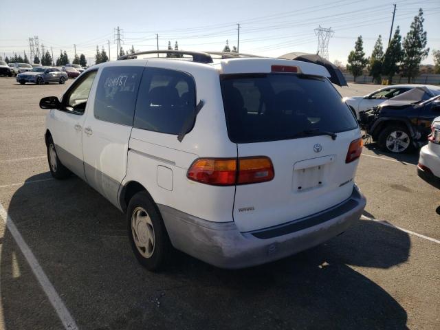 Photo 3 from auction – 2000 TOYOTA SIENNA LE with VIN 4T3ZF13C9YU285211