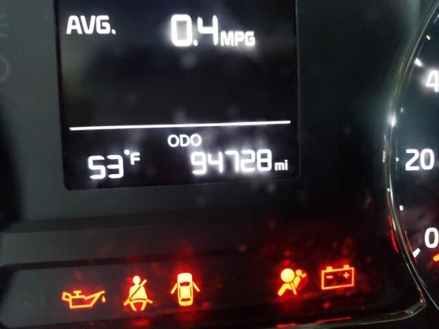 Photo 8 from auction – 2017 KIA FORTE LX with VIN 3KPFK4A71HE046852