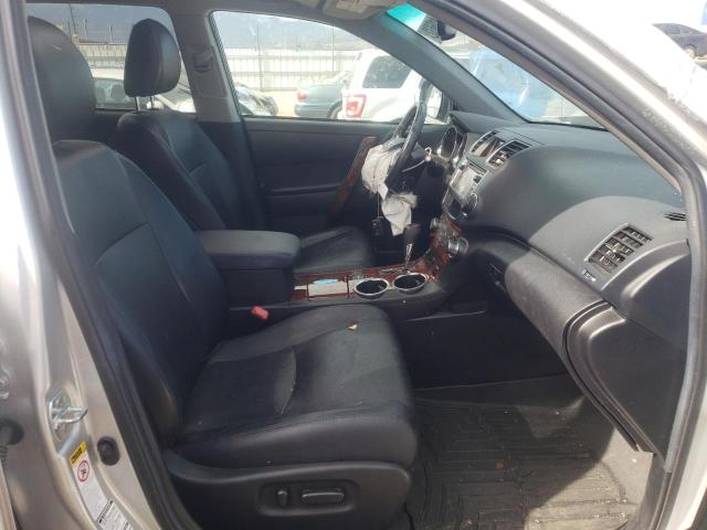 Photo 5 from auction – 2013 TOYOTA HIGHLANDER with VIN 5TDDK3EH5DS213136