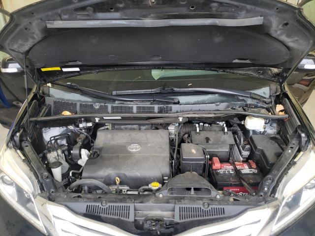 Photo 7 from auction – 2016 TOYOTA SIENNA XLE with VIN 5TDDK3DC6GS130874