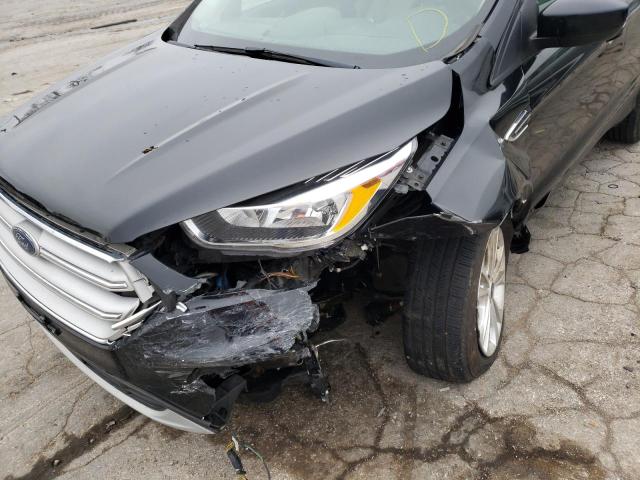 Photo 9 from auction – 2018 FORD ESCAPE SE with VIN 1FMCU9GD3JUC04103