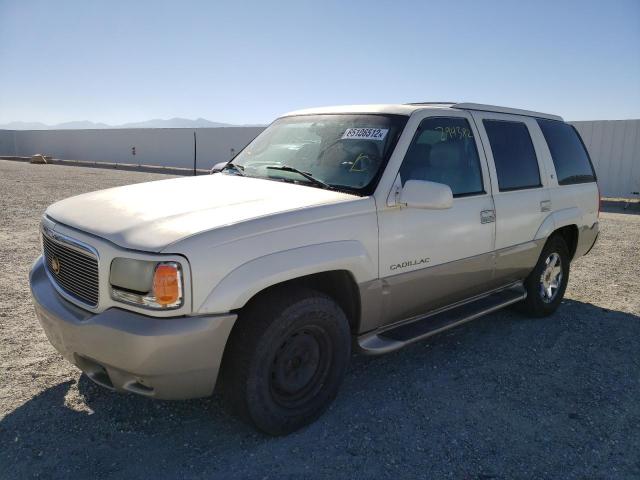 Photo 2 from auction – 2000 CADILLAC ESCALADE with VIN 1GYEK13RXYR145614