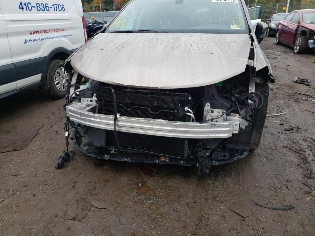 Photo 9 from auction – 2017 CHRYSLER PACIFICA L with VIN 2C4RC1CG6HR613965