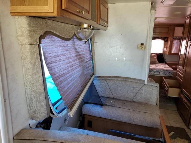 Photo 9 from auction – 2001 FOUR INFINITY with VIN 5B4LP37J5Y3324487