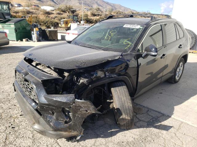 Photo 2 from auction – 2019 TOYOTA RAV4 XLE with VIN JTMP1RFV6KD014774