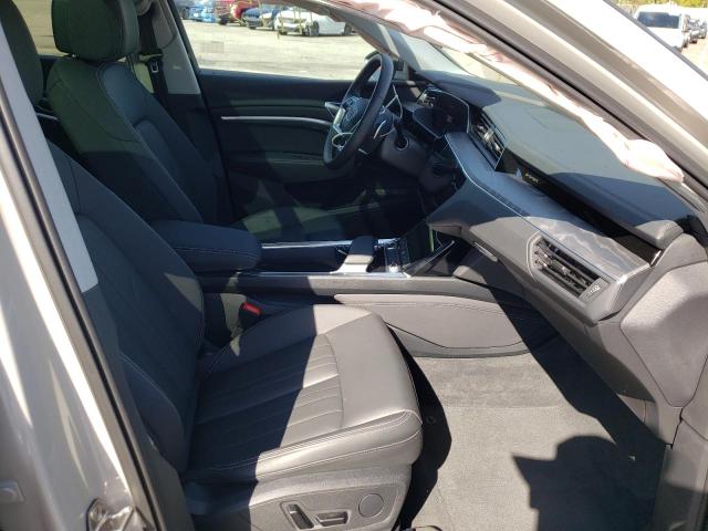 Photo 5 from auction – 2022 AUDI E-TRON PRE with VIN WA1AAAGE0NB024295