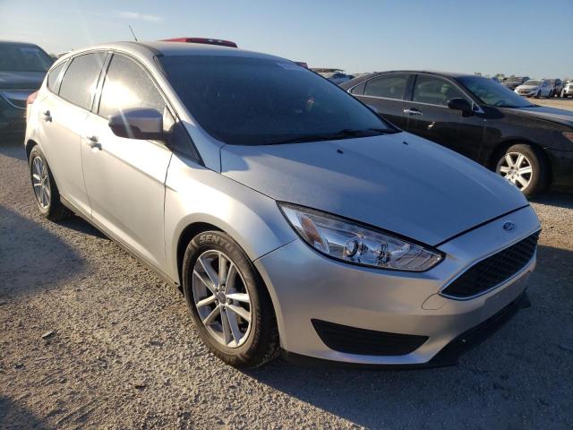 FORD FOCUS SE 2015 con VIN 1FADP3K28FL315381 - Foto de la subasta