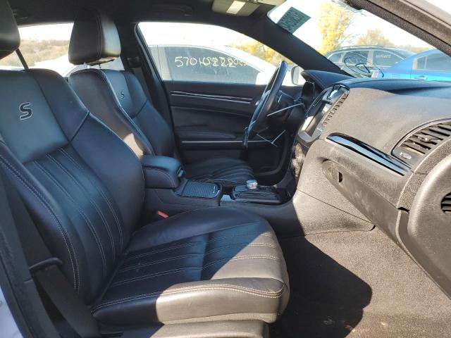 Photo 5 from auction – 2020 CHRYSLER 300 S with VIN 2C3CCABG3LH141718