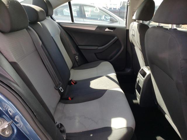 Photo 6 from auction – 2018 VOLKSWAGEN JETTA S with VIN 3VW2B7AJ6JM221052