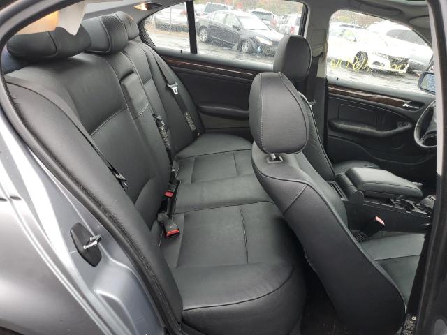 Photo 6 from auction – 2004 BMW 325 IS SUL with VIN WBAAZ33474KP83075