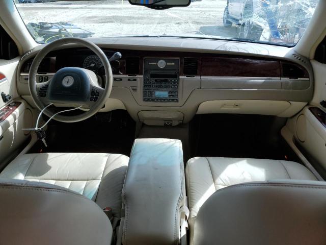Photo 9 from auction – 2004 LINCOLN TOWN CAR E with VIN 1LNHM81W34Y677684