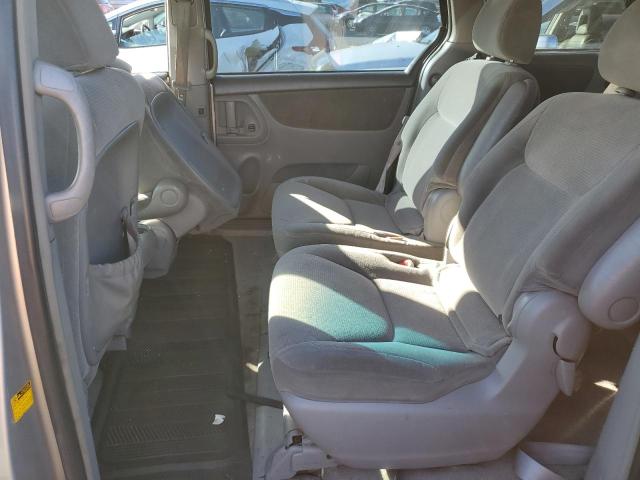 Photo 6 from auction – 2004 TOYOTA SIEANNA with VIN 5TDZA23C74S083337