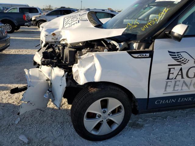 Photo 9 from auction – 2016 KIA SOUL with VIN KNDJN2A28G7354819