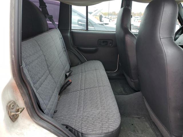 Photo 6 from auction – 2001 JEEP CHEROKEE S with VIN 1J4FF48S41L610001
