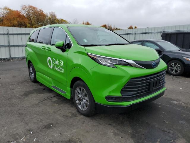 TOYOTA SIENNA LE 2021 with VIN 5TDKSKFC7MS031765 - Photo from auction