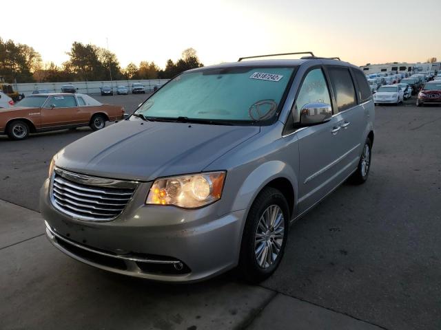 Photo 2 from auction – 2014 CHRYSLER TOWN & COU with VIN 2C4RC1CGXER171090