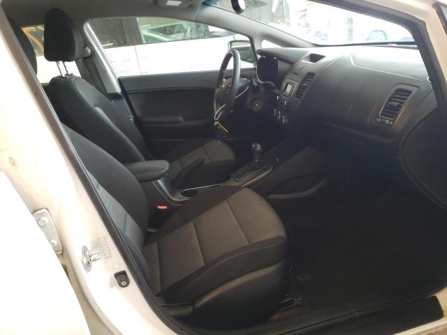Photo 5 from auction – 2016 KIA FORTE LX with VIN KNAFK5A86G5654209