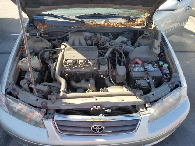 Photo 7 from auction – 2001 TOYOTA CAMRY LE with VIN 4T1BF28K81U117470
