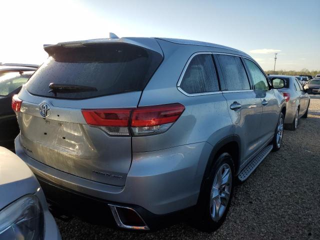 Photo 4 from auction – 2018 TOYOTA HIGHLANDER with VIN 5TDDZRFH1JS860805