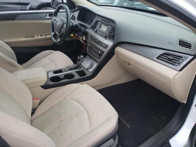 Photo 5 from auction – 2017 HYUNDAI SONATA SE with VIN 5NPE24AF2HH595801