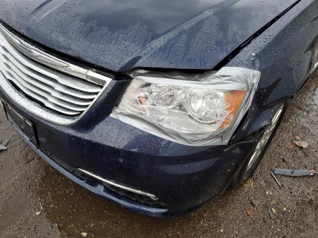Photo 9 from auction – 2013 CHRYSLER TOWN & COU with VIN 2C4RC1BG2DR566476