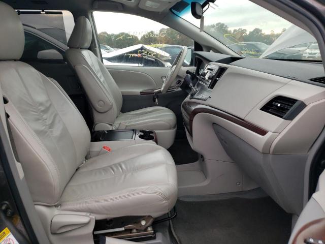 Photo 5 from auction – 2011 TOYOTA SIENNA with VIN 5TDYK3DC3BS095043