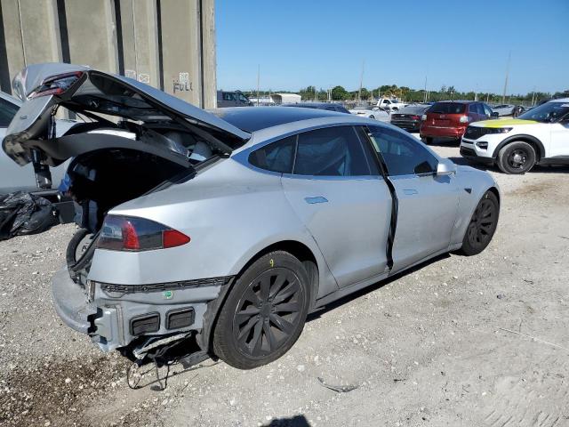 Photo 4 from auction – 2017 TESLA MODEL S with VIN 5YJSA1E27HF194609