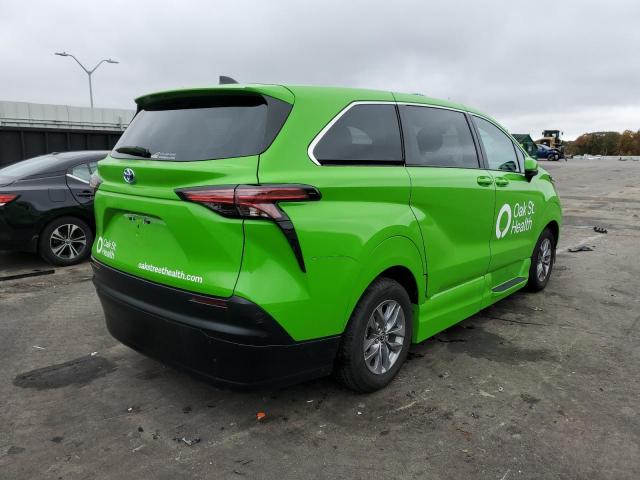 Photo 4 from auction – 2021 TOYOTA SIENNA LE with VIN 5TDKSKFC7MS031765
