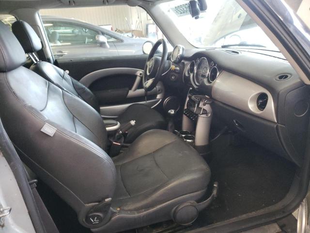 Photo 5 from auction – 2006 MINI COOPER S with VIN WMWRE33556TL20047