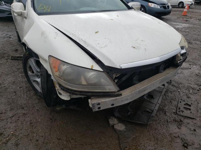 Photo 9 from auction – 2005 ACURA RL with VIN JH4KB165X5C019154