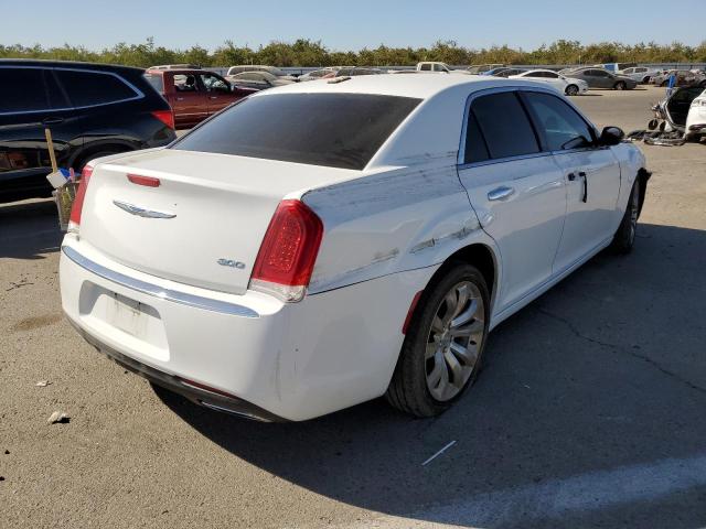 Photo 4 from auction – 2018 CHRYSLER 300 LIMITE with VIN 2C3CCAEG2JH194161