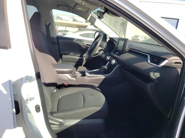 Photo 5 from auction – 2021 TOYOTA RAV4 LE with VIN 2T3H1RFV3MW181765