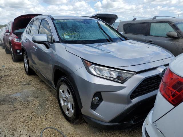 Photo 1 from auction – 2019 TOYOTA RAV4 XLE with VIN JTMW1RFV3KD029969