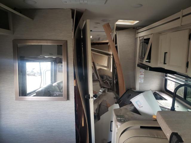 Photo 6 from auction – 2022 THMC MOTORHOME with VIN 1FDXE4FN8NDC30374