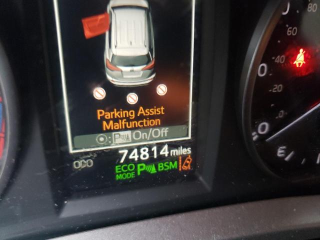 Photo 8 from auction – 2017 TOYOTA RAV4 XLE with VIN JTMRFREV8HJ173267