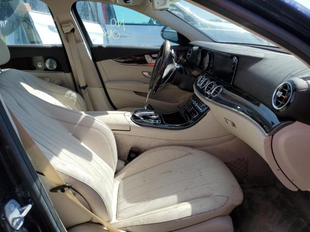 Photo 5 from auction – 2017 MERCEDES-BENZ E 300 with VIN WDDZF4JB8HA289847