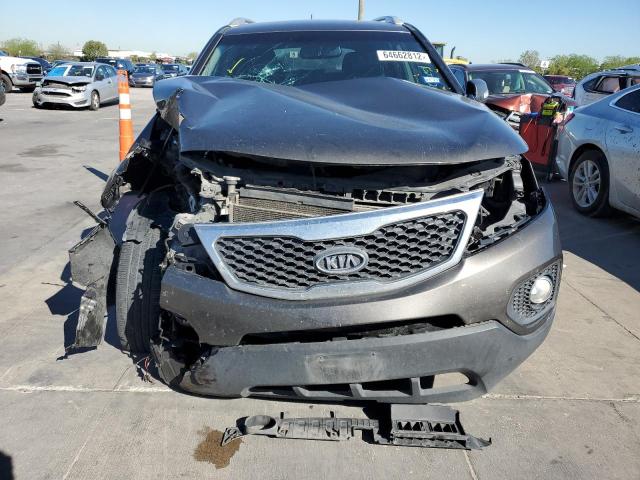 Photo 9 from auction – 2013 KIA SORENTO EX with VIN 5XYKU4A65DG334564
