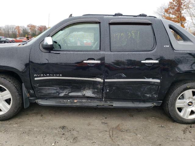 Photo 9 from auction – 2011 CHEVROLET AVALANCHE with VIN 3GNTKGE3XBG273228