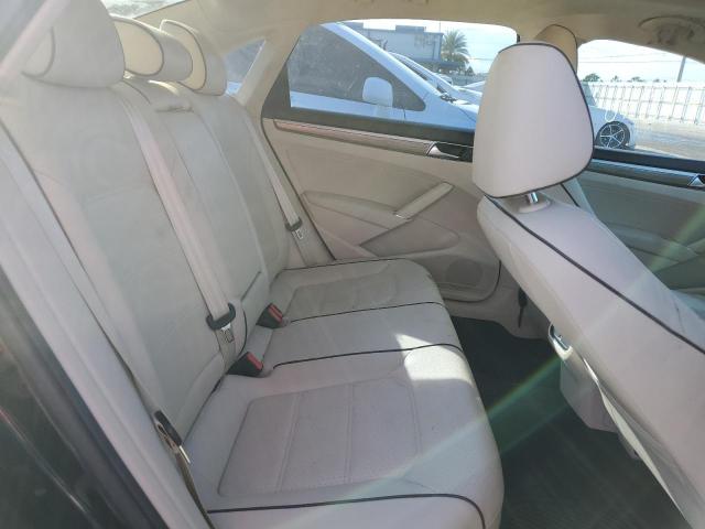 Photo 6 from auction – 2016 VOLKSWAGEN PASSAT SE with VIN 1VWBS7A39GC047148