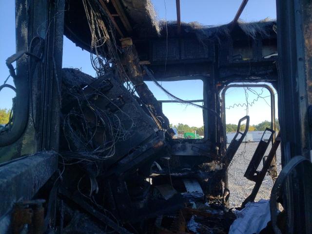 Photo 5 from auction – 2009 FREIGHTLINER CHASSIS M with VIN 4UZACMDU09CAD5076