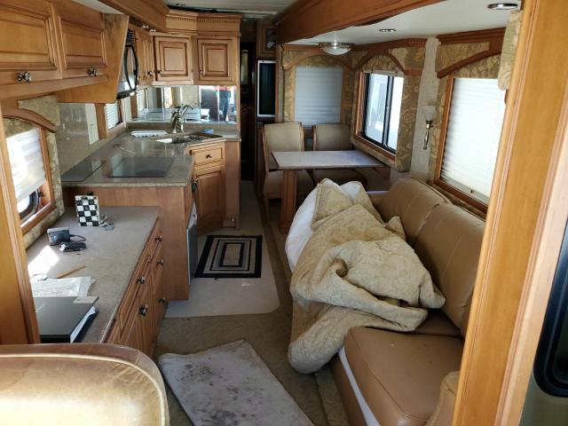 Photo 5 from auction – 2003 TRAV SUPREME with VIN 4VZAU34993C041859