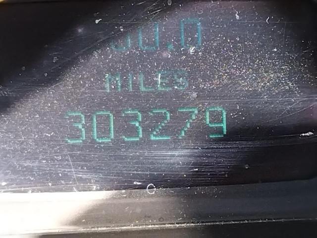Photo 8 from auction – 2002 MERCEDES-BENZ E 320 with VIN WDBJH65J62B407229