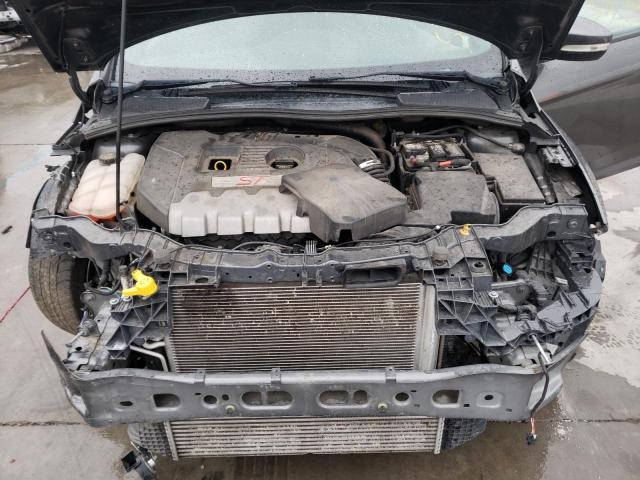 Photo 7 from auction – 2018 FORD FOCUS ST with VIN 1FADP3L96JL246517