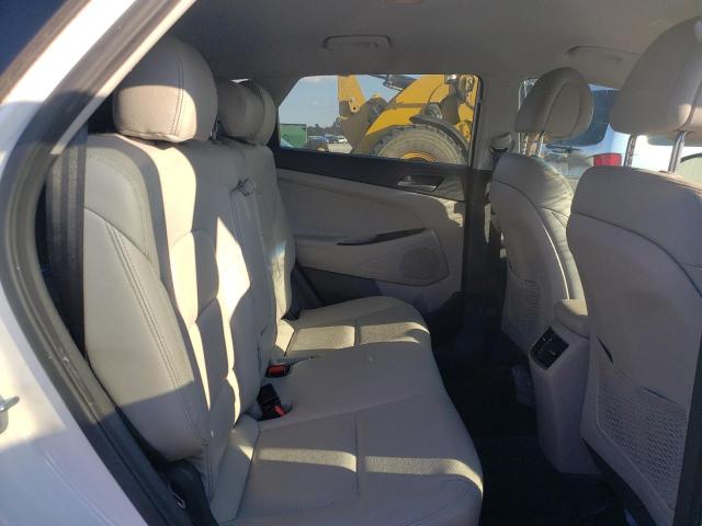 Photo 6 from auction – 2017 HYUNDAI TUCSON LIM with VIN KM8J33A28HU339148