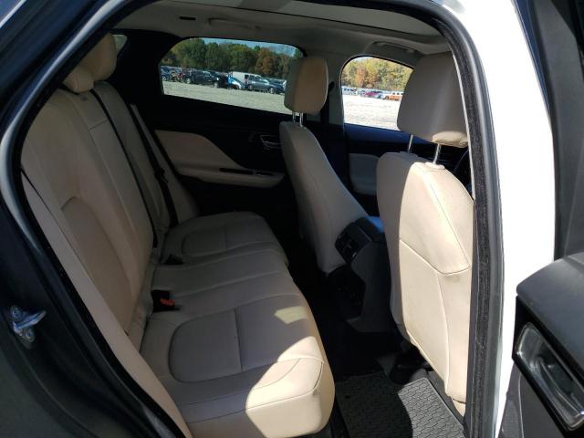 Photo 6 from auction – 2017 JAGUAR F-PACE PRE with VIN SADCJ2BV3HA489177