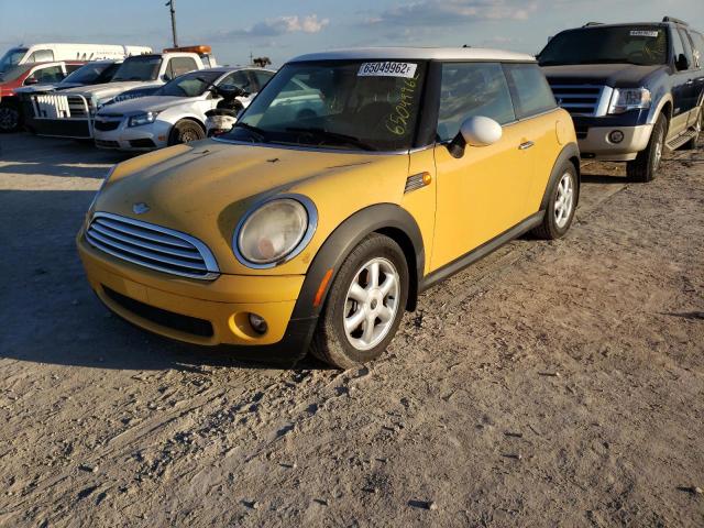 Photo 2 from auction – 2007 MINI COOPER with VIN WMWMF33577TT54273