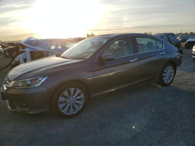 Photo 2 from auction – 2015 HONDA ACCORD EXL with VIN 1HGCR2F81FA057257
