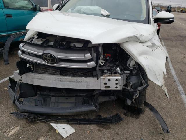 Photo 9 from auction – 2018 TOYOTA HIGHLANDER with VIN 5TDJZRFH5JS542267