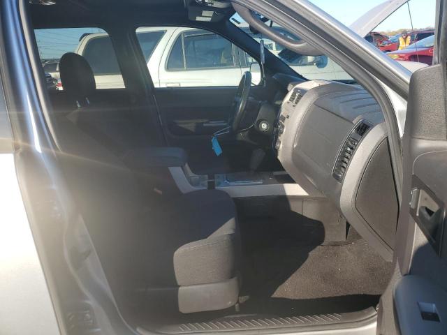 صورة رقم 5 من المزاد - 2011 FORD ESCAPE XLT مع VIN 1FMCU0DG2BKB82795