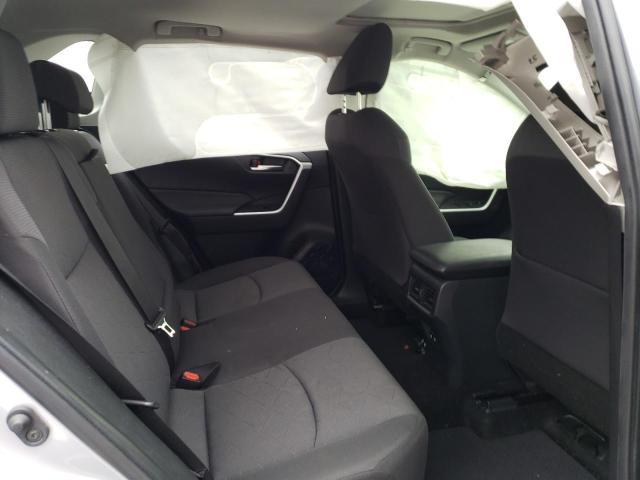 Photo 6 from auction – 2019 TOYOTA RAV4 XLE with VIN JTMP1RFV2KD039333